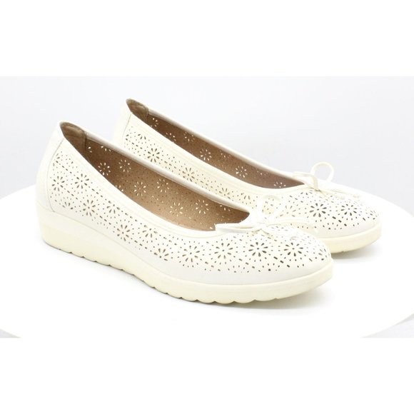 White Mountain Shoes - White Mountain Surprise Flats Women's Shoes